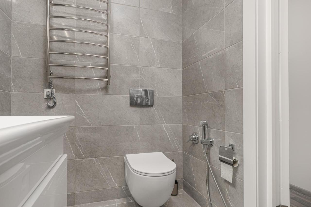 Sea Symphony 2-Bedrooms Apartment Odessa Esterno foto